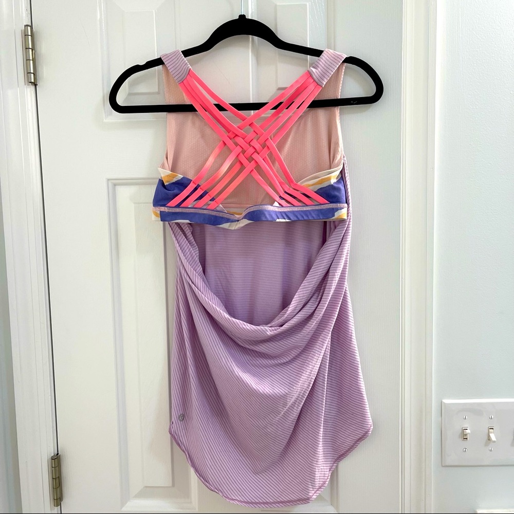 Lululemon tank with build in bra